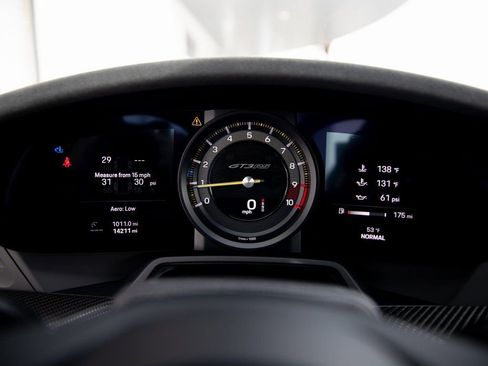 Certified 2024 Porsche 911 GT3 RS image 19