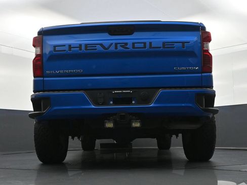 Used 2022 Chevrolet Silverado 1500 Custom RWD image 27