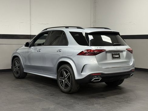 Used 2025 Mercedes-Benz GLE 450e 4MATIC image 8