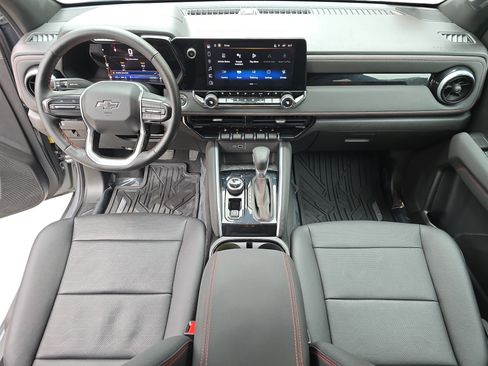 Used 2023 Chevrolet Colorado Z71 w/ Z71 Convenience Package 2 image 9