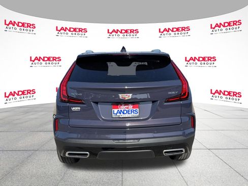 Used 2024 Cadillac XT4 Premium Luxury image 4