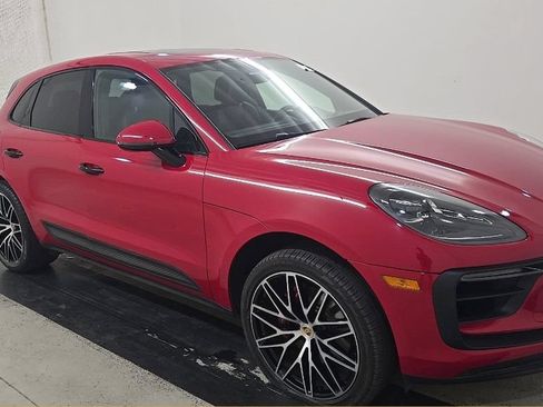 Used 2023 Porsche Macan S w/ Premium Package Plus AWD/4WD image 2
