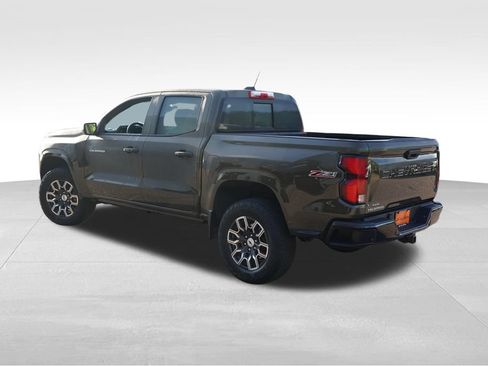 Certified 2023 Chevrolet Colorado Z71 w/ Z71 Convenience Package 2 AWD/4WD image 7