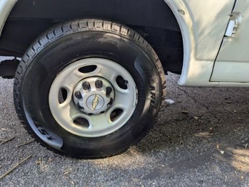 Used 2022 Chevrolet Express 2500 RWD 2500 Regular Wheelbase WT w/ Driver Convenience Package image 12