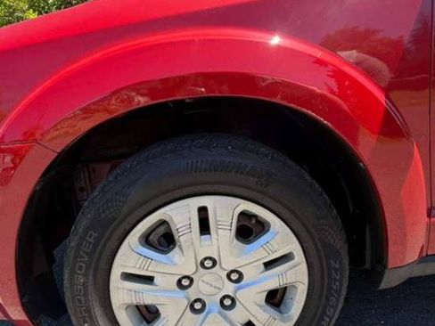 Used 2018 Dodge Journey SE FWD image 7