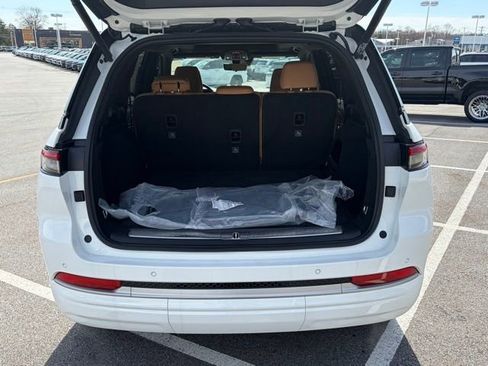 New 2026 Jeep Grand Cherokee Summit AWD/4WD image 7