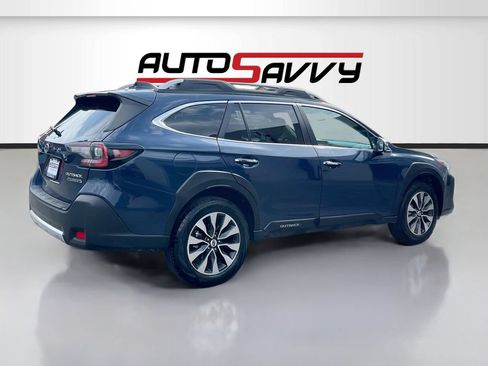Used 2025 Subaru Outback Touring XT AWD/4WD image 7
