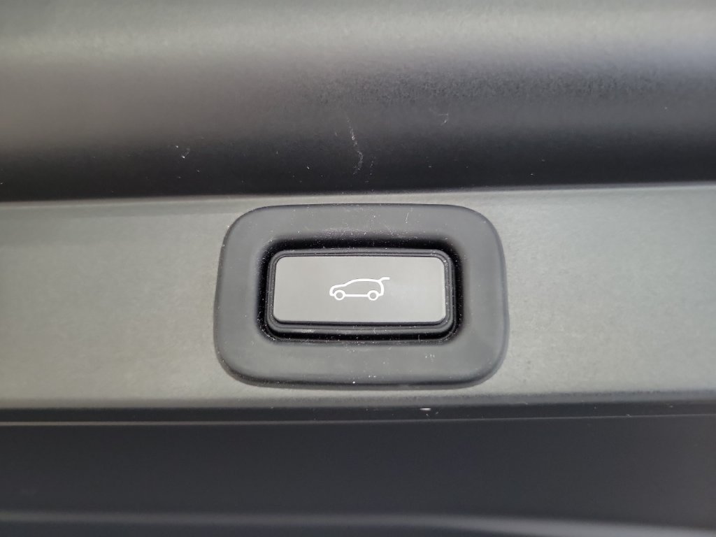 Used 2023 Land Rover Range Rover SV AWD/4WD image 33