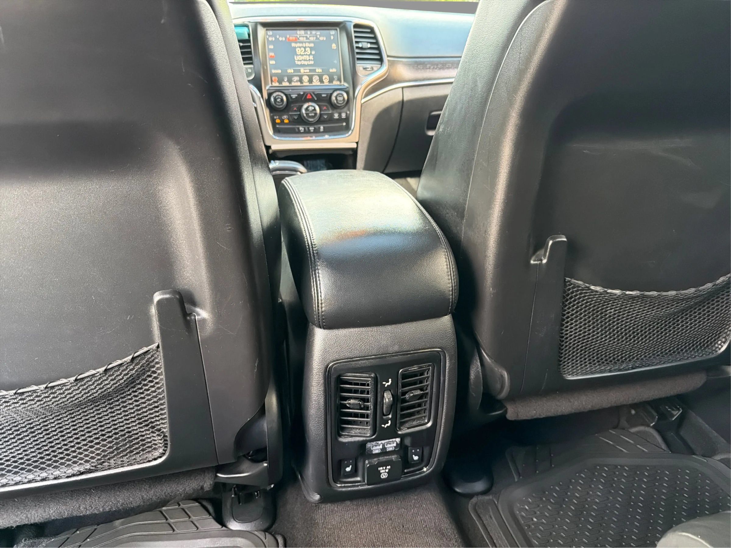 Used 2015 Jeep Grand Cherokee Limited AWD/4WD image 21