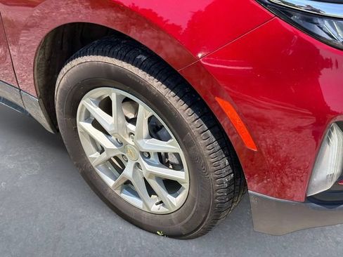 Used 2023 Chevrolet Equinox LT FWD image 5