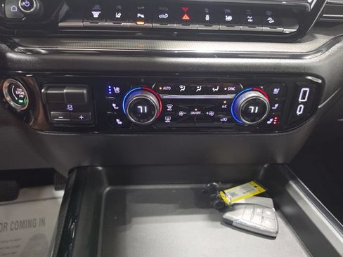 Used 2026 Chevrolet Silverado 2500 ZR2 AWD/4WD image 15
