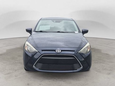 Used 2016 Scion iA FWD image 2