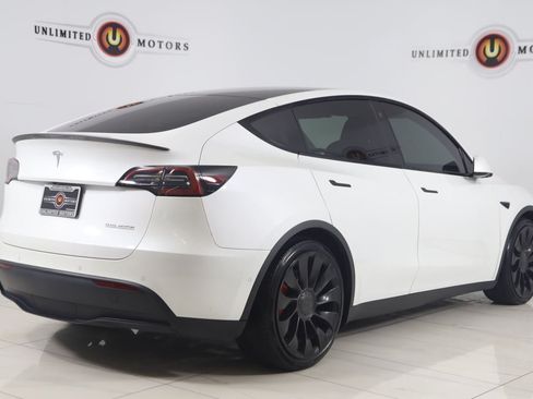 Used 2022 Tesla Model Y Performance AWD/4WD image 3