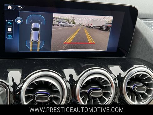 Used 2025 Mercedes-Benz GLA 250 4MATIC image 21