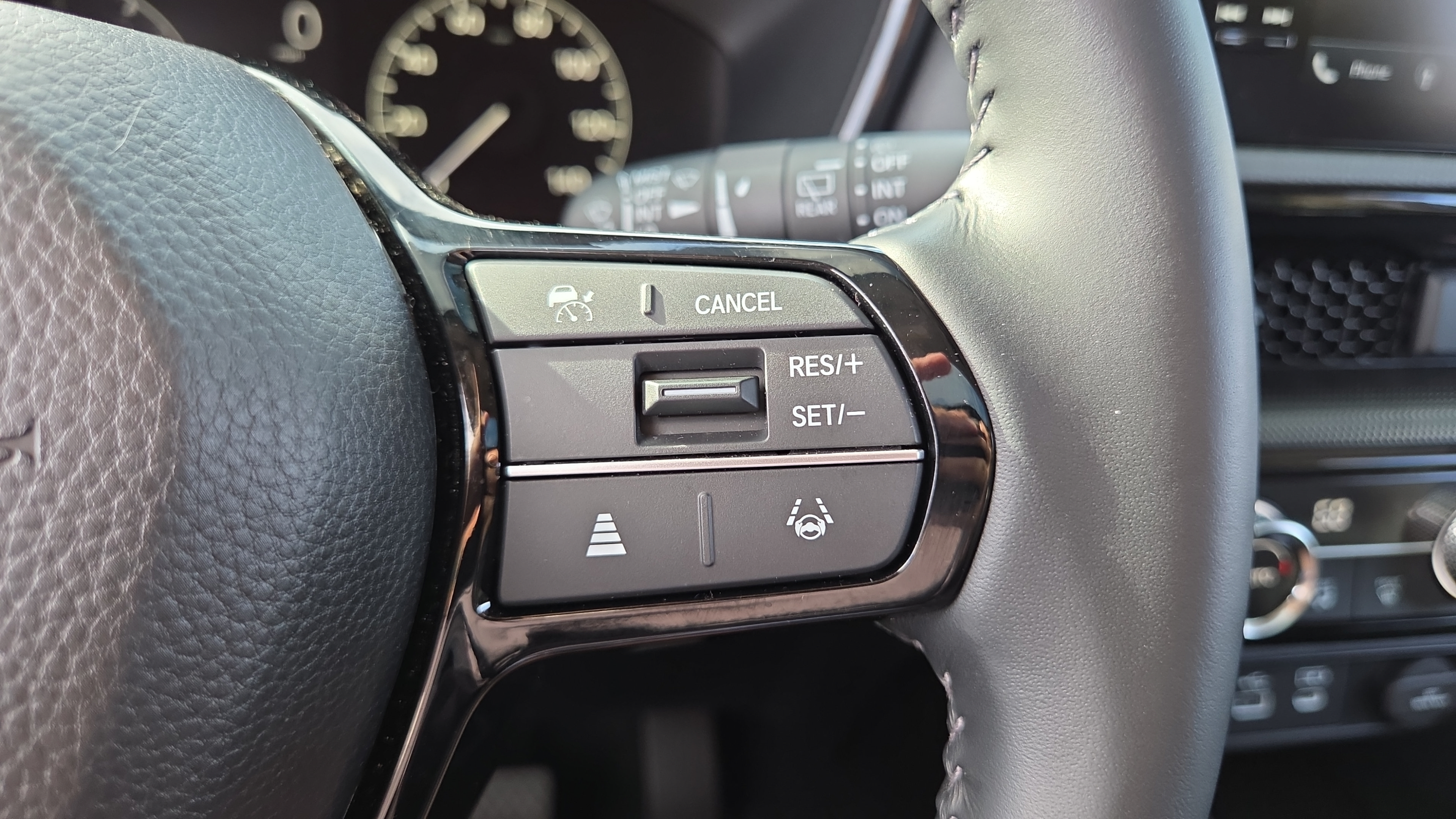 Used 2025 Honda CR-V EX-L image 27