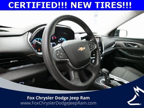 Used 2021 Chevrolet Traverse LS image 8