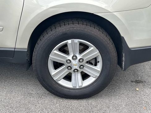 Used 2014 Chevrolet Traverse LT FWD image 10