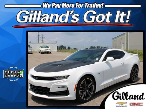 Used 2021 Chevrolet Camaro SS RWD image 1