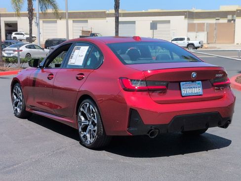 Used 2026 BMW 330i Sedan w/ M Sport Package RWD image 8