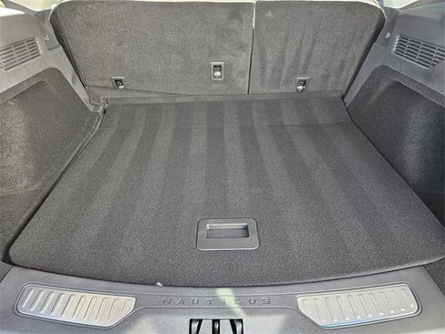 New 2026 Lincoln Nautilus Reserve image 31