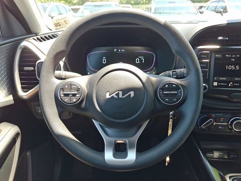 Certified 2023 Kia Soul LX w/ Option Group 015 FWD image 8