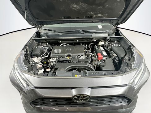 Used 2021 Toyota RAV4 XLE Premium FWD image 32