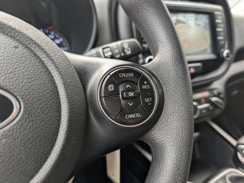Certified 2021 Kia Soul LX image 41