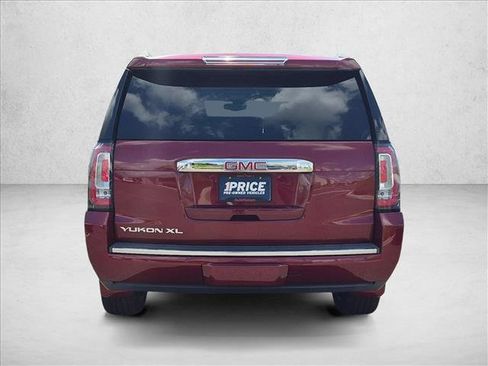 Used 2019 GMC Yukon XL Denali w/ Denali Ultimate Package RWD image 7