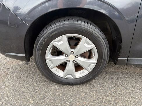 Used 2014 Subaru Forester 2.5i Premium w/ All-Weather Package image 17