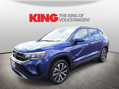 Certified 2023 Volkswagen Taos SE image 8