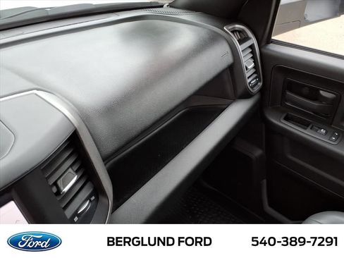 Used 2022 RAM 2500 Tradesman w/ Chrome Appearance Group image 30