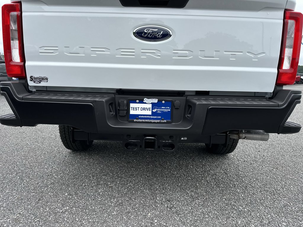 New 2025 Ford F250 XL RWD image 19