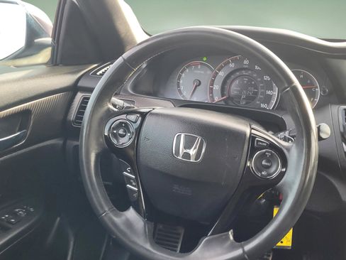 Used 2017 Honda Accord Sport image 12