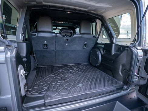 Used 2020 Jeep Wrangler Unlimited Rubicon AWD/4WD image 47