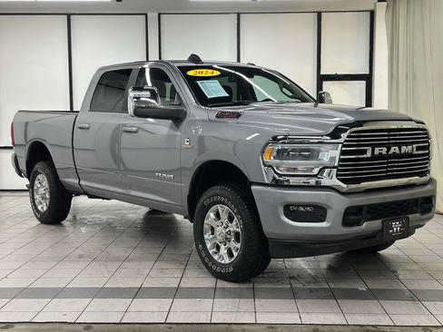Used 2024 RAM 2500 Laramie image 1