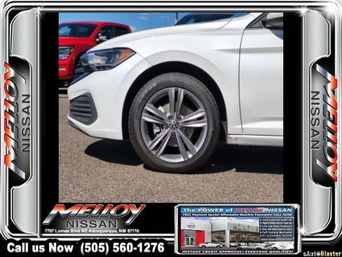 Used 2023 Volkswagen Jetta SE FWD image 9