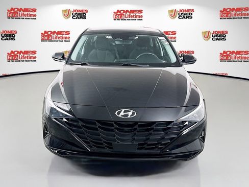 Certified 2022 Hyundai Elantra SEL FWD image 11
