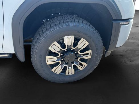 New 2026 GMC Sierra 3500 Denali w/ Denali Reserve Package AWD/4WD image 11