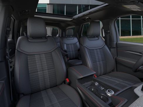 New 2026 Ford Explorer ST-Line w/ ST-Line Street Pack AWD/4WD image 10