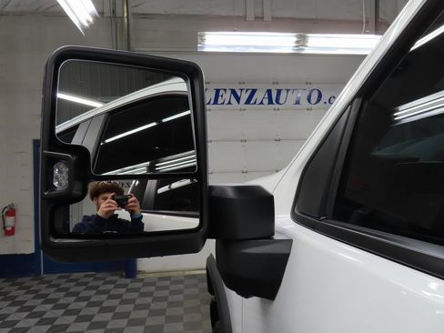 Used 2025 Chevrolet Silverado 2500 ZR2 w/ Technology Package image 59