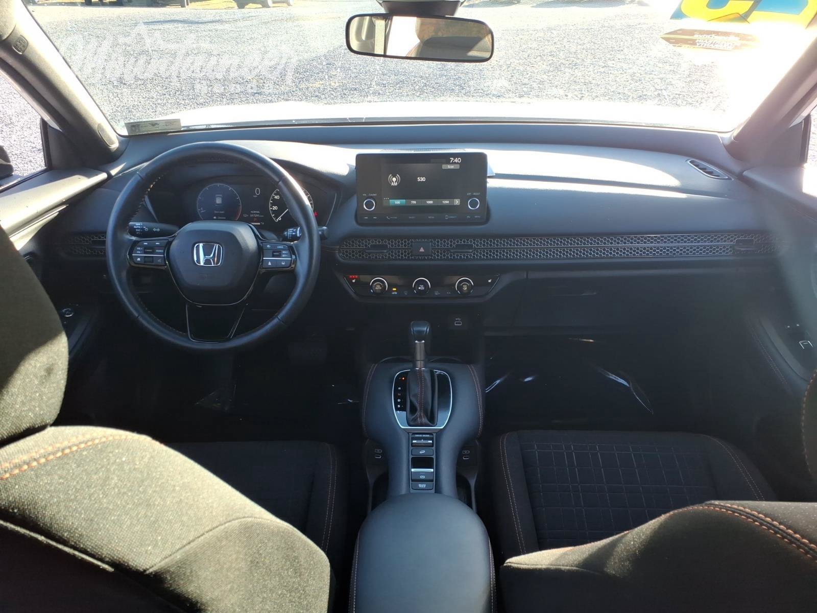 Used 2025 Honda HR-V Sport image 26