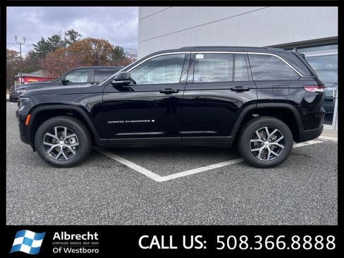 New 2025 Jeep Grand Cherokee Limited image 2