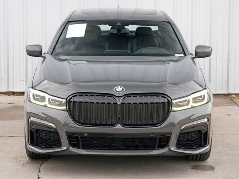 Used 2022 BMW 750i xDrive w/ Executive Package image 53