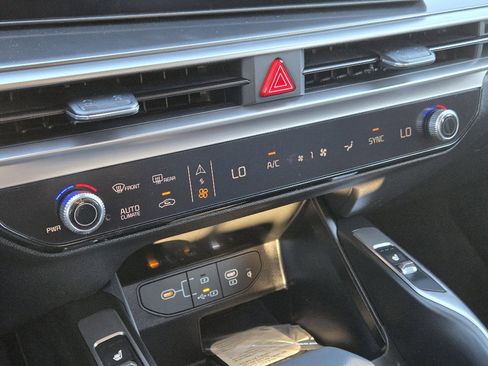 New 2026 Kia Sorento S w/ S Panoramic Sunroof Package image 14