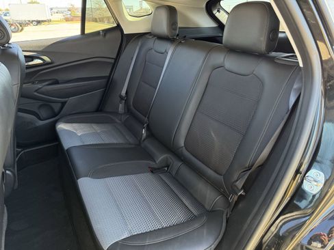 Used 2024 Chevrolet Trax LT w/ Driver Confidence Package image 27