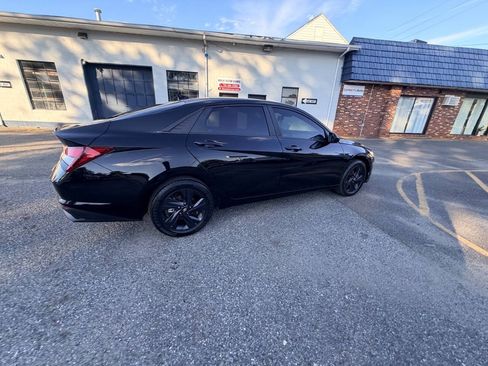 Used 2023 Hyundai Elantra SEL FWD image 24