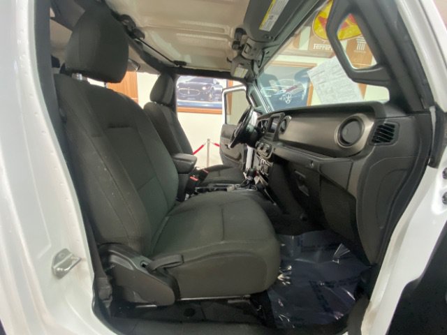 Used 2021 Jeep Gladiator Sport AWD/4WD image 21