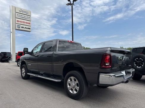 Used 2025 RAM 2500 Big Horn AWD/4WD image 5