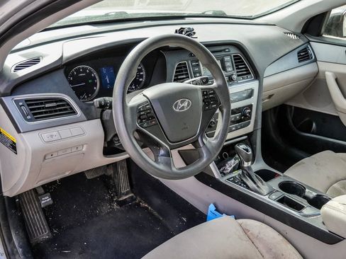 Used 2017 Hyundai Sonata SE image 18