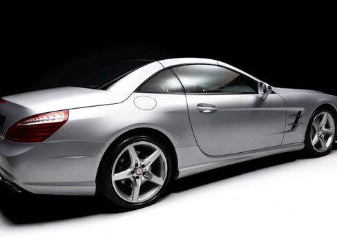 Used 2013 Mercedes-Benz SL 550 image 4